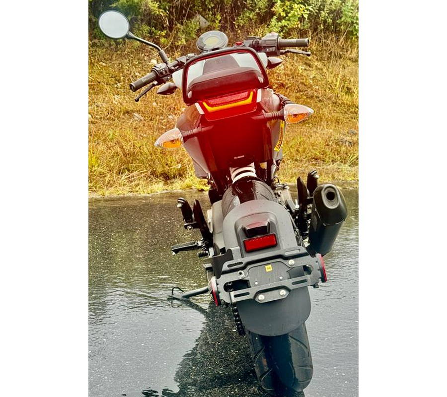 2022 Husqvarna Svartpilen 401