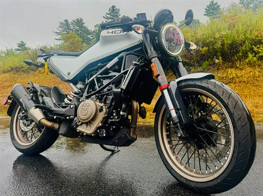 2022 Husqvarna Svartpilen 401