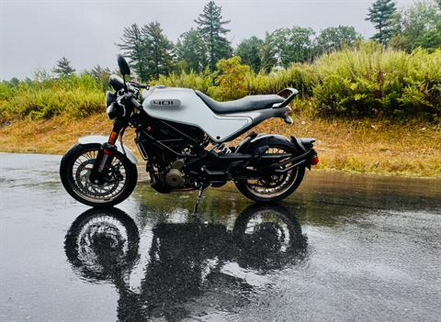 2022 Husqvarna Svartpilen 401