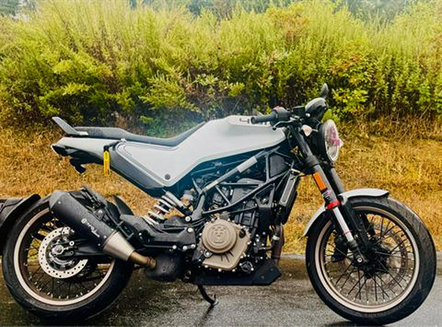 2022 Husqvarna Svartpilen 401