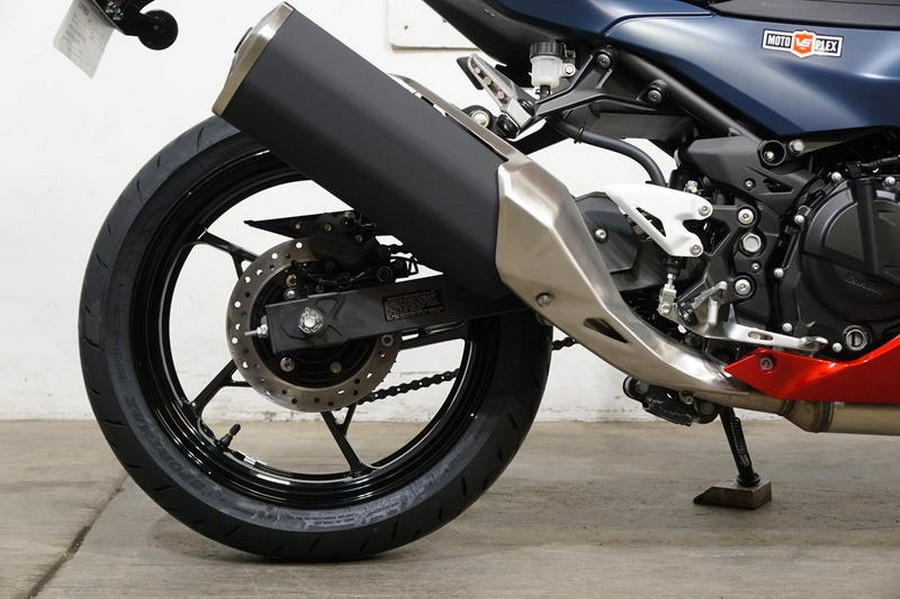 2026 Kawasaki Ninja® 500 ABS Metallic Matte Twilight Blue