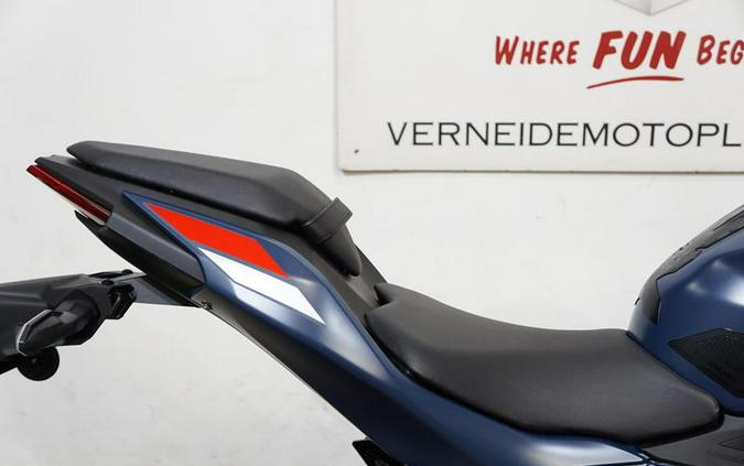 2026 Kawasaki Ninja® 500 ABS Metallic Matte Twilight Blue