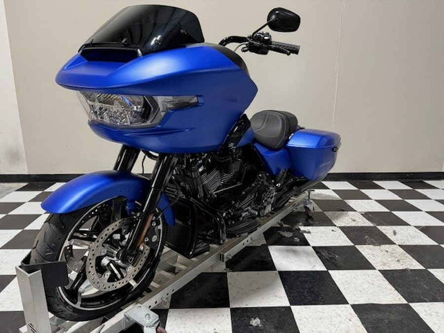 Road Glide®