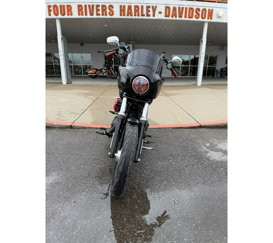 2017 Harley-Davidson® Street Bob® Black Denim