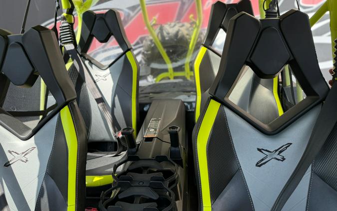 2015 Can-Am Maverick™ Max X® ds 1000R