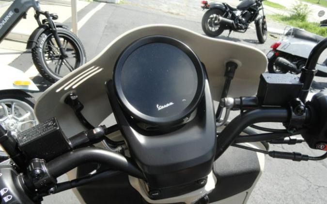 2023 Vespa GTV 300