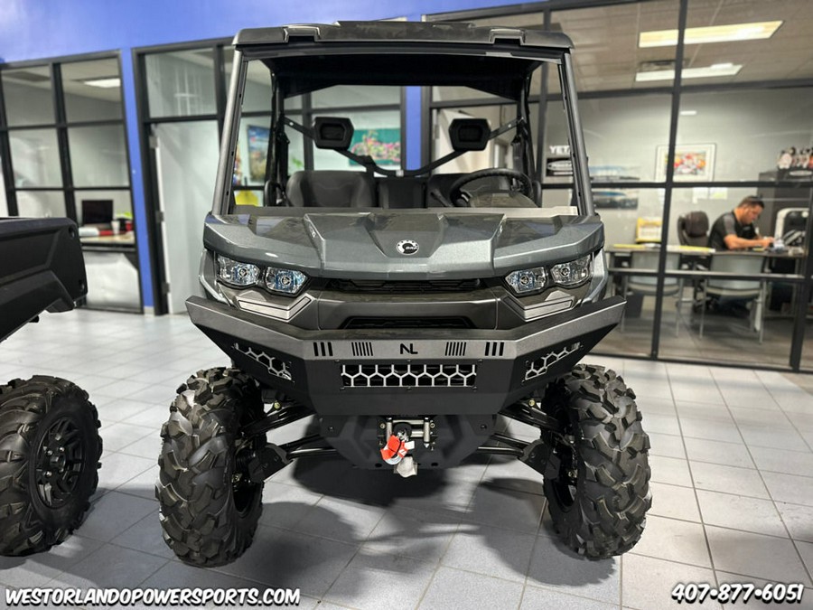 2024 Can-Am® Defender XT HD10