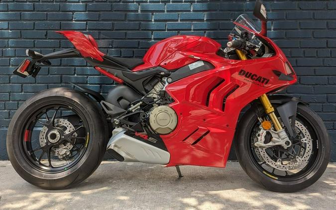 2024 Ducati Panigale V4 S Red