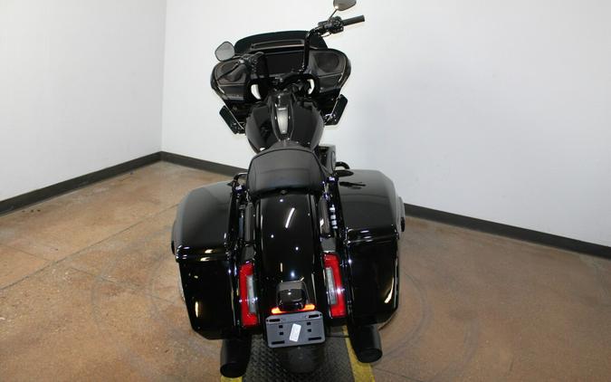 2025 Harley-Davidson® Road Glide® Vivid Black