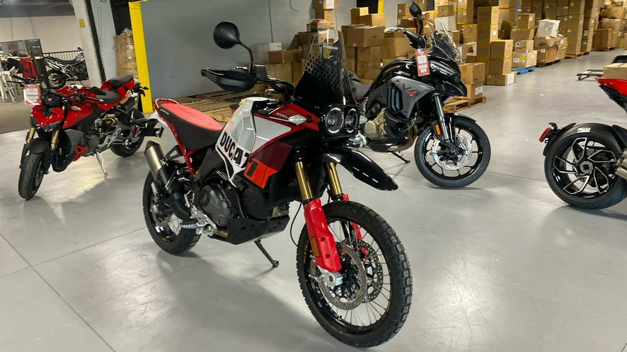 2025 Ducati DesertX Rally
