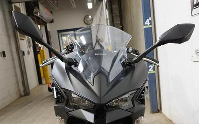 2026 Kawasaki Ninja® 500 Metallic Flat Spark Black