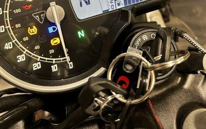 2024 Triumph Scrambler 400 X Phantom Black / Silver Ice