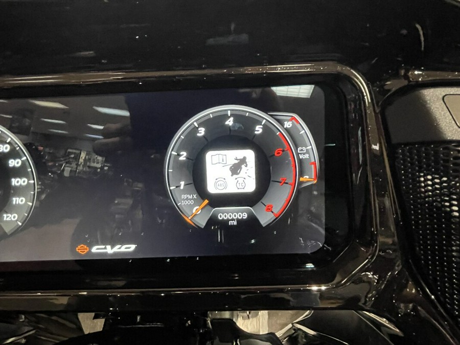 FLTRXSE 2025 CVO™ Road Glide™