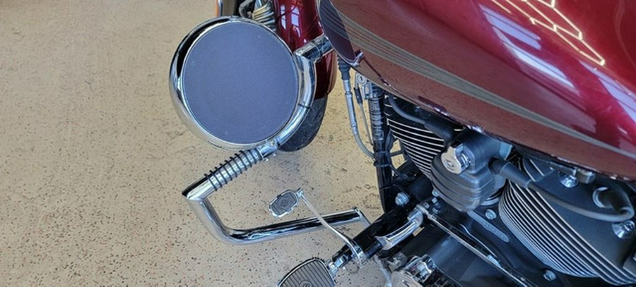 2015 Harley-Davidson Softail FXSB - Breakout