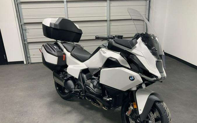 2026 BMW R 1300 RT Alpine White 3