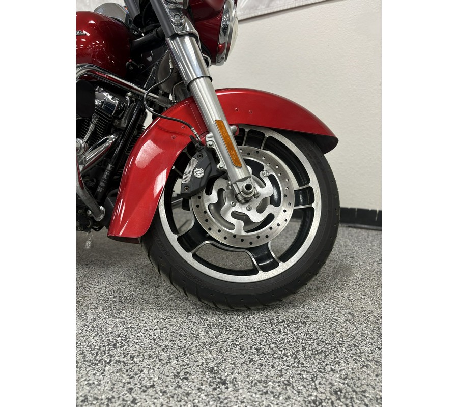 2013 Harley-Davidson® Street Glide FLHX - UO1225