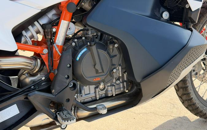 2023 KTM 890 ADVENTURE