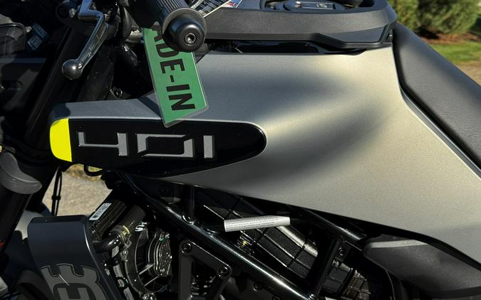 2024 Husqvarna Motorcycles Svartpilen 401