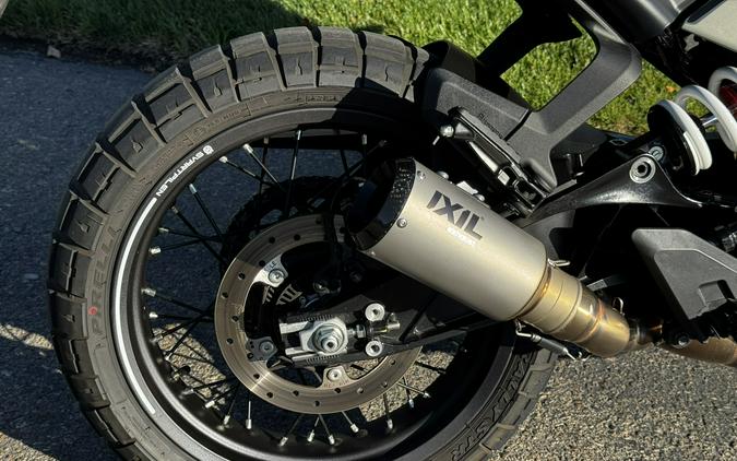 2024 Husqvarna Motorcycles Svartpilen 401