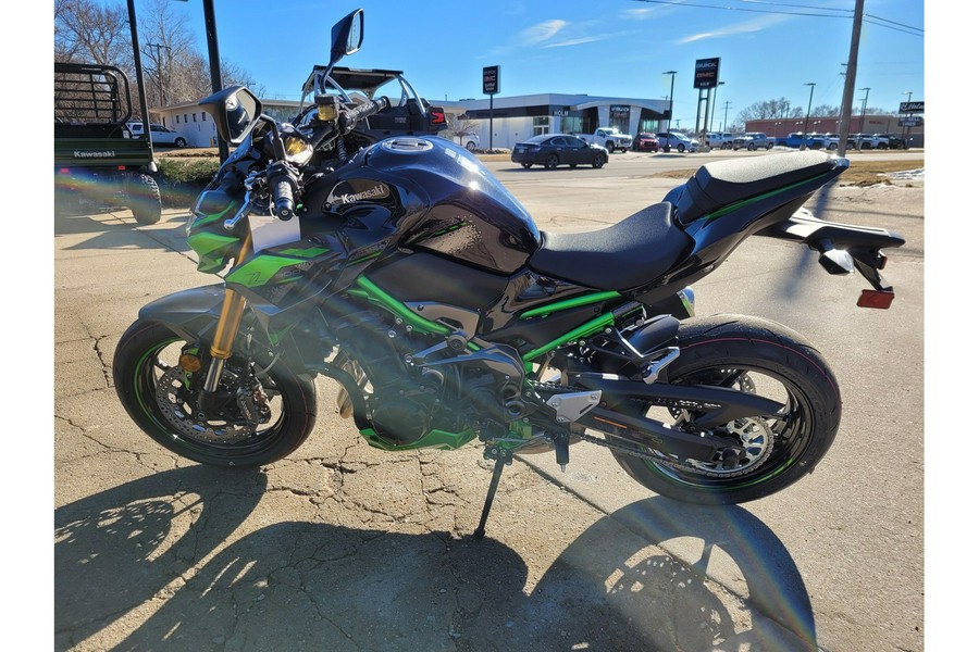 2024 Kawasaki ZR900MRFNL