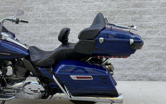 2015 Harley-Davidson® FLTRUSE - CVO™ Road Glide® Ultra
