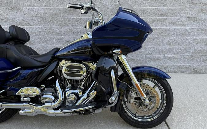 2015 Harley-Davidson® FLTRUSE - CVO™ Road Glide® Ultra