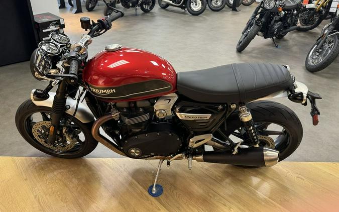 2019 Triumph Speed Twin Korosi Red and Storm Grey