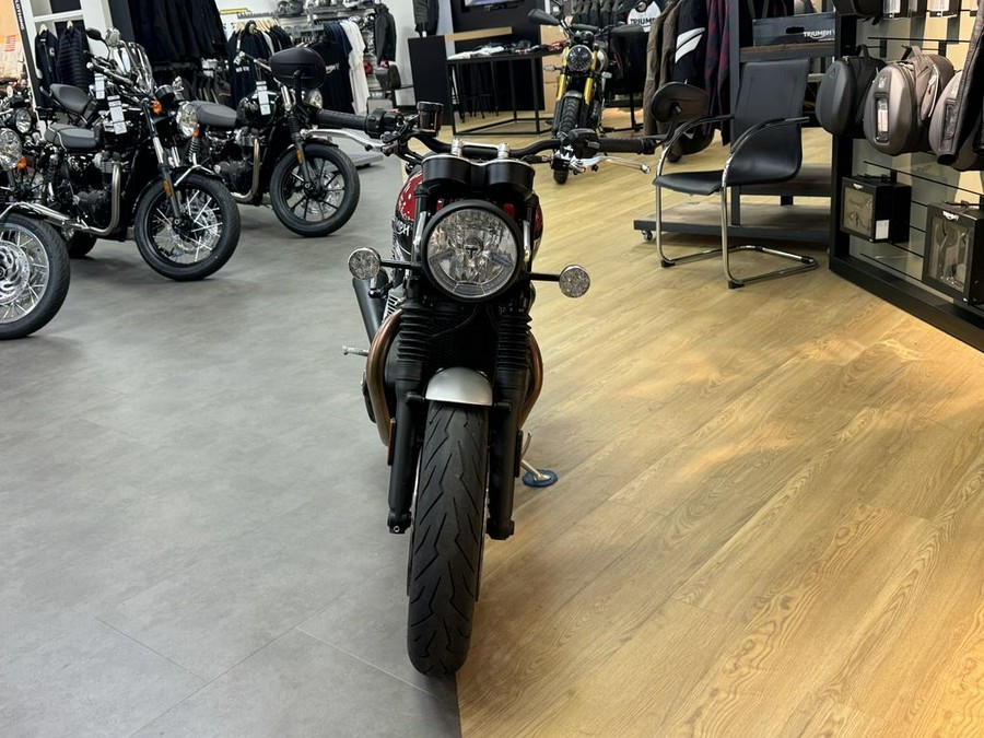 2019 Triumph Speed Twin Korosi Red and Storm Grey