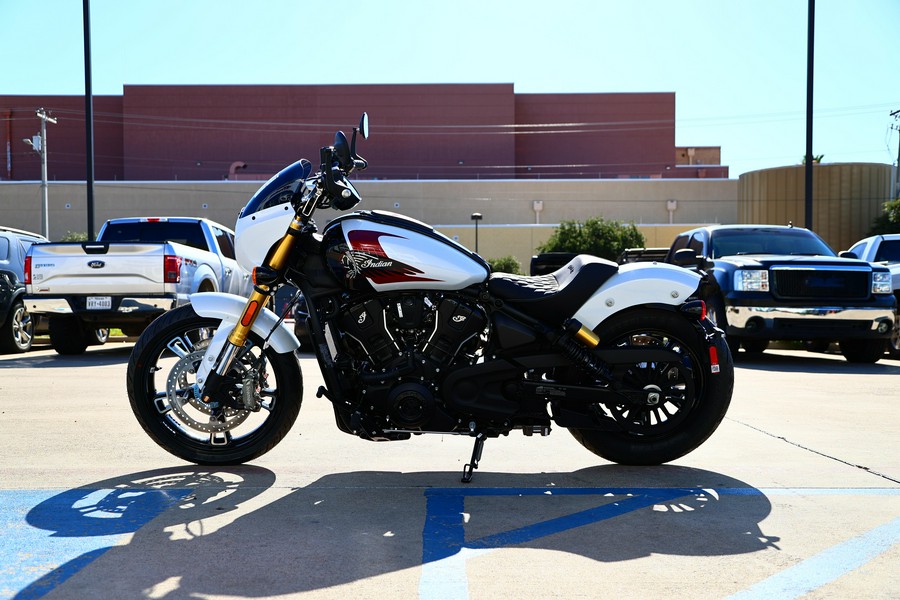 2025 Indian Motorcycle 101 SCOUT WHITE METALLIC WITH GRAPHICS TEC 49ST