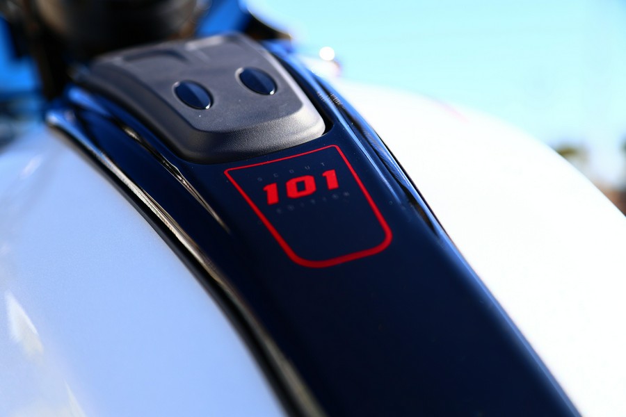 2025 Indian Motorcycle 101 SCOUT WHITE METALLIC WITH GRAPHICS TEC 49ST