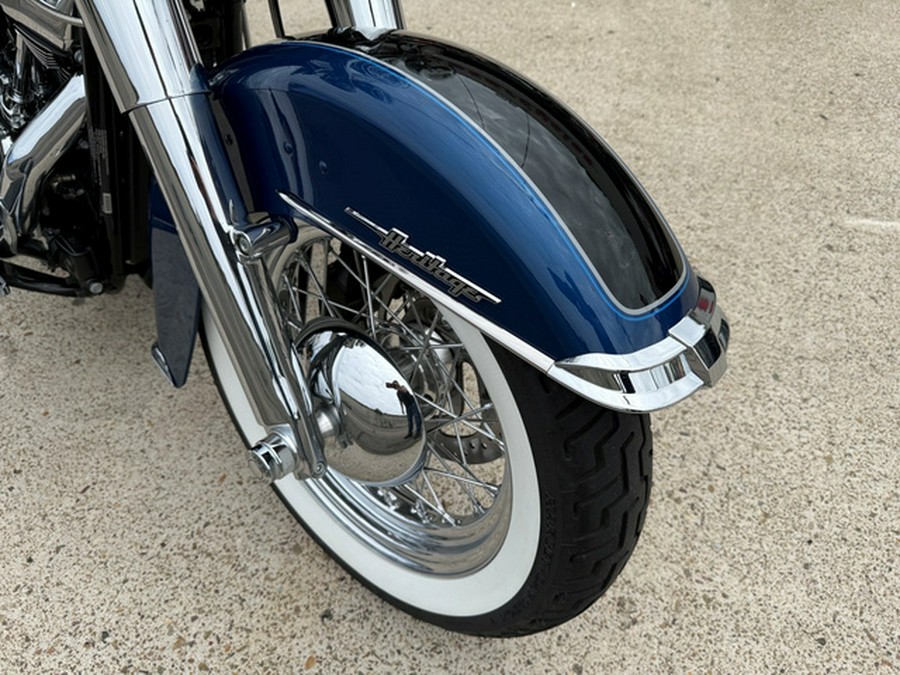 2022 Harley-Davidson Softail FLHCS HERITAGE CLASSIC 114