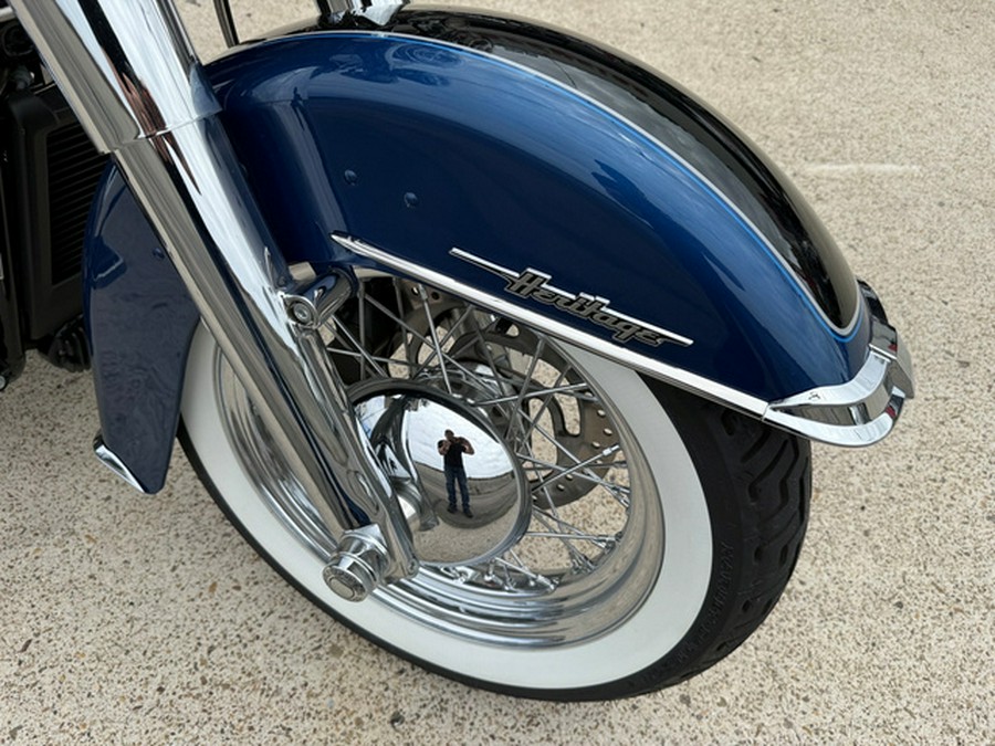 2022 Harley-Davidson Softail FLHCS HERITAGE CLASSIC 114