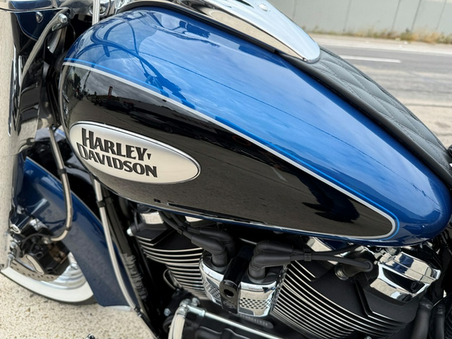 2022 Harley-Davidson Softail FLHCS HERITAGE CLASSIC 114