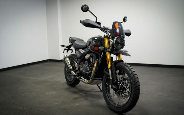 2026 Triumph Scrambler 400 XC Storm Grey