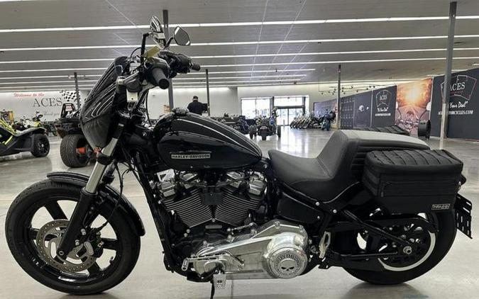 2025 Harley-Davidson® FXBB - Street Bob®