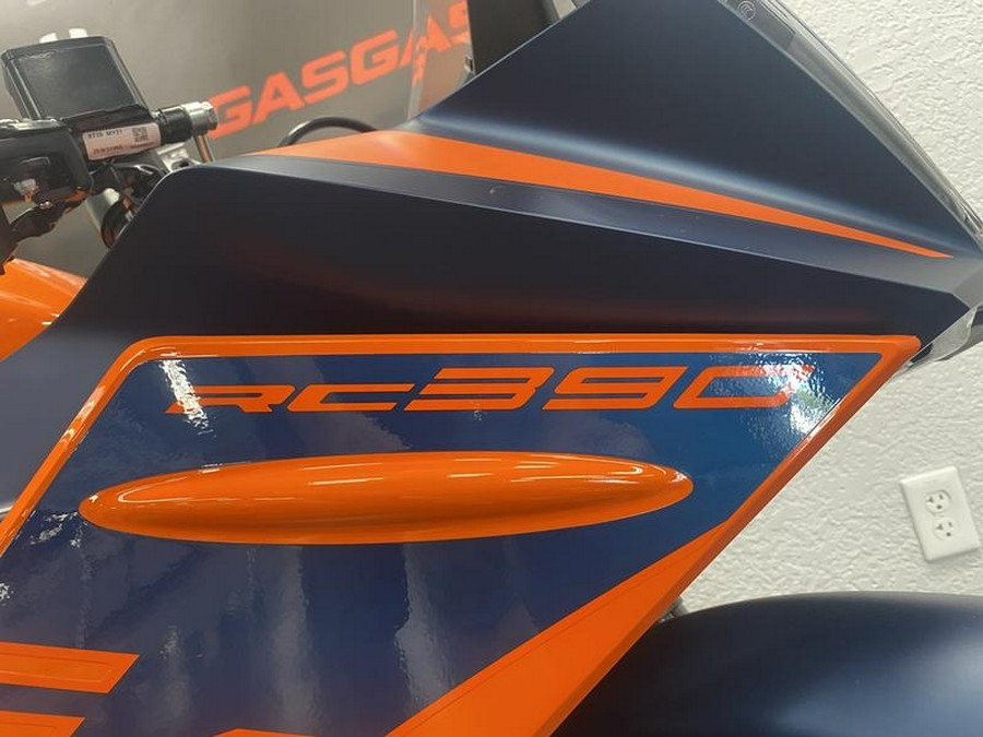 2023 KTM RC 390