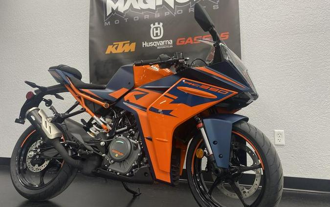 2023 KTM RC 390