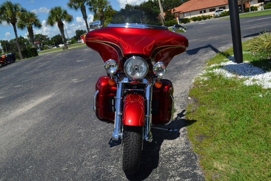 2005 Harley-Davidson CVO Screamin Eagle Electra Glide 2 - FLHTCSE2