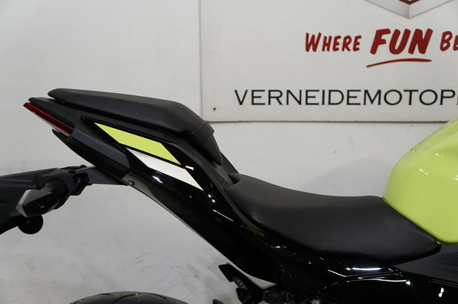 2026 Kawasaki Ninja® 500 SE ABS