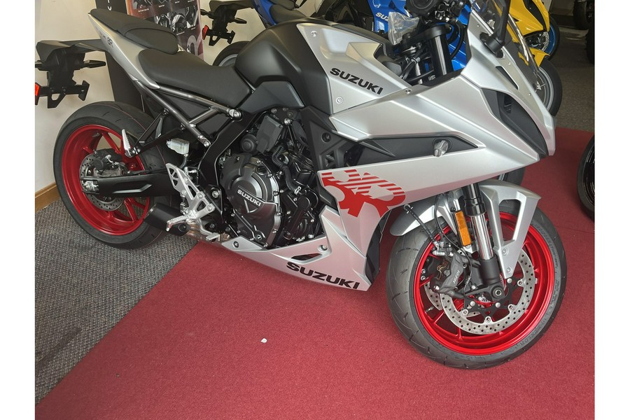 2024 Suzuki GSX800FRQM4