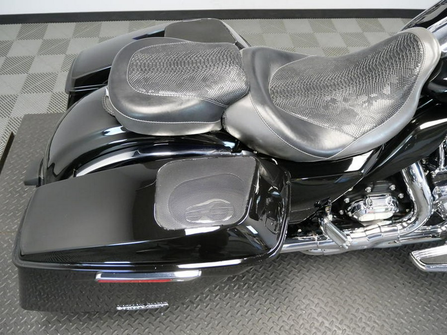 2011 Harley-Davidson® FLHX - Street Glide®