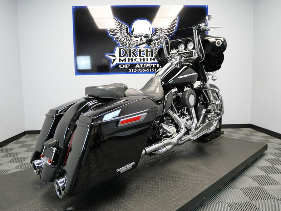 2011 Harley-Davidson® FLHX - Street Glide®