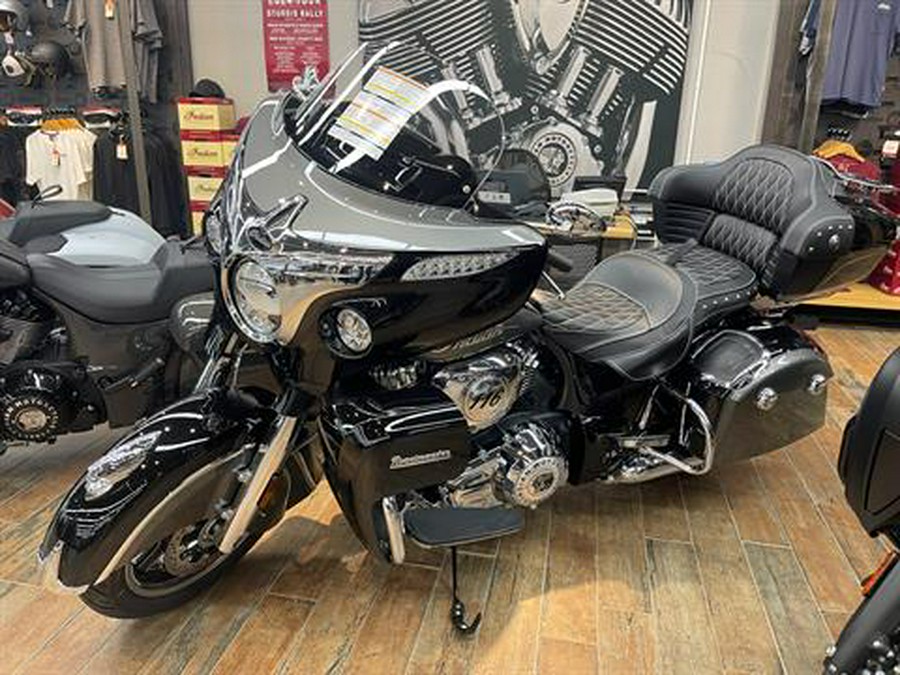 2024 Indian Motorcycle Roadmaster® with PowerBand Audio Package