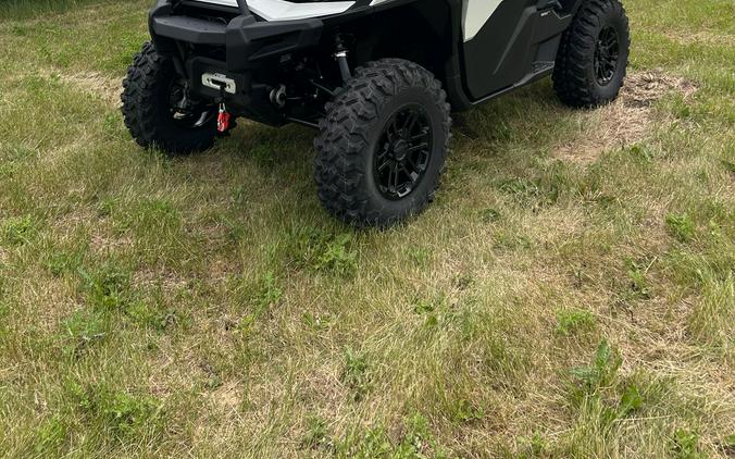 2026 Can-Am Defender Limited HD11