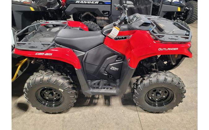 2023 Can-Am Outlander DPS 700 Red
