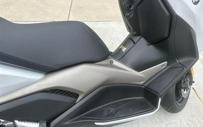 2023 Yamaha XMAX