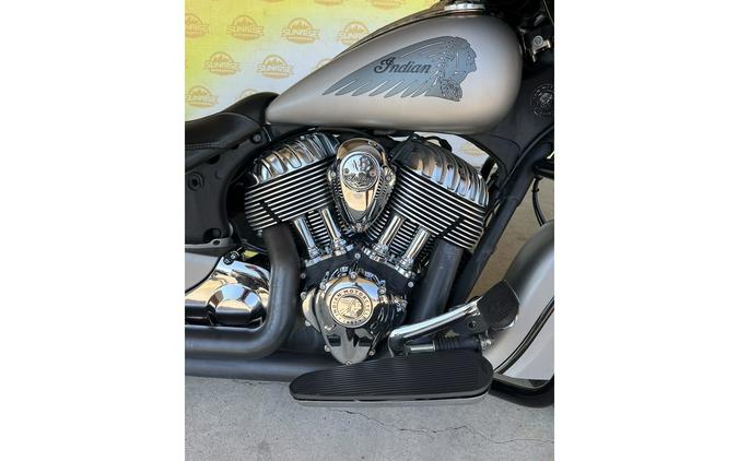 2016 Indian Motorcycle Indian® Chieftain Base