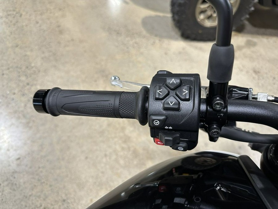 2025 Triumph Trident 660 Diablo Red/Sapphire Black