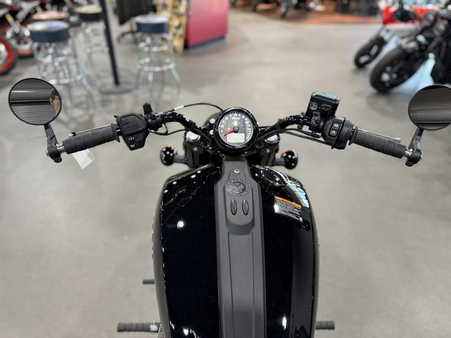 2025 Indian Motorcycle® Scout® Bobber Black Metallic