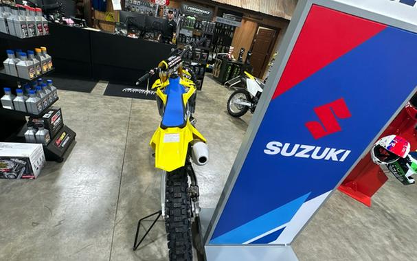 2026 Suzuki RM-Z450M6